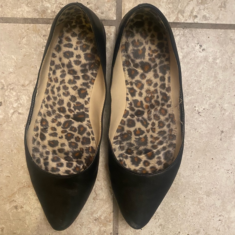 Well worn Nine West Leather Flats